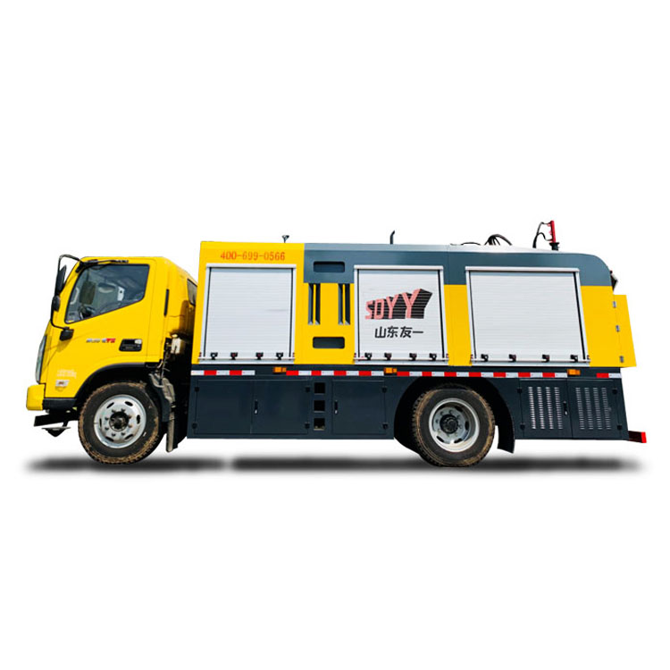 山東道路養護車